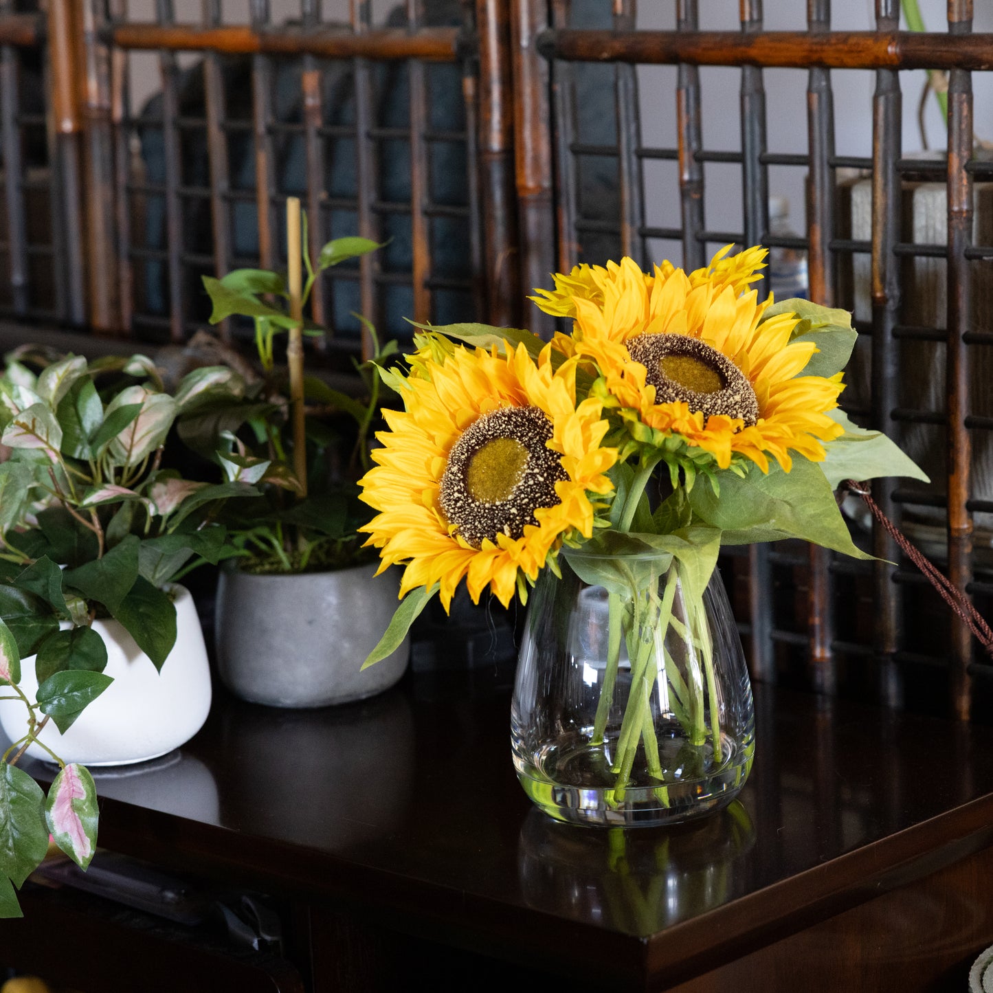 30cm Sunflower Arrangement in Glass